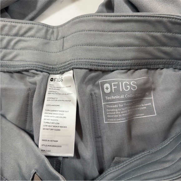 Figs Gray Scrub Set - Picture 3 of 4